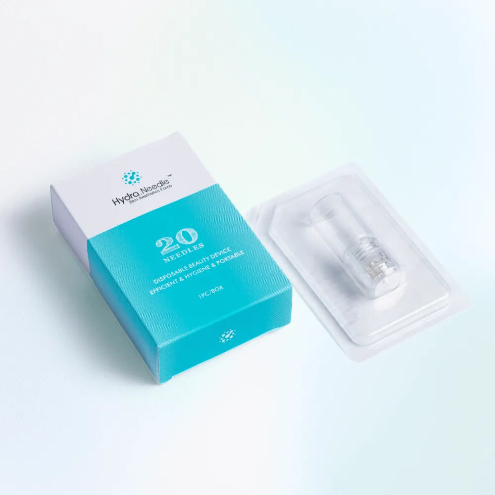 HN20 Derma Stamp box with 20 titanium needles, a 5ml glass vial, and clear packaging.